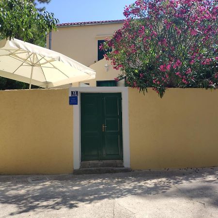 Apartment Zdenka Veli Losinj Ngoại thất bức ảnh