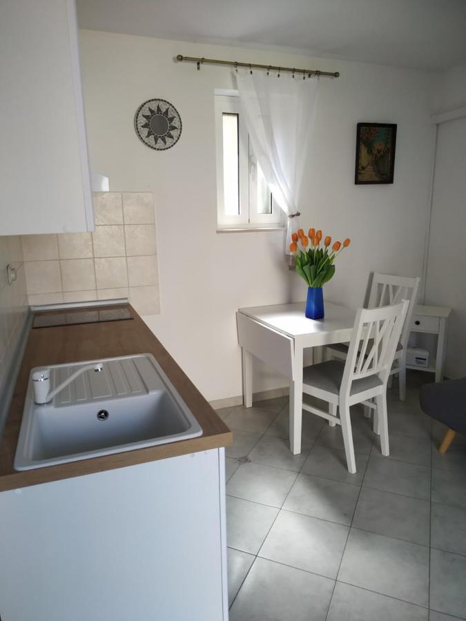 Apartment Zdenka Veli Losinj Ngoại thất bức ảnh