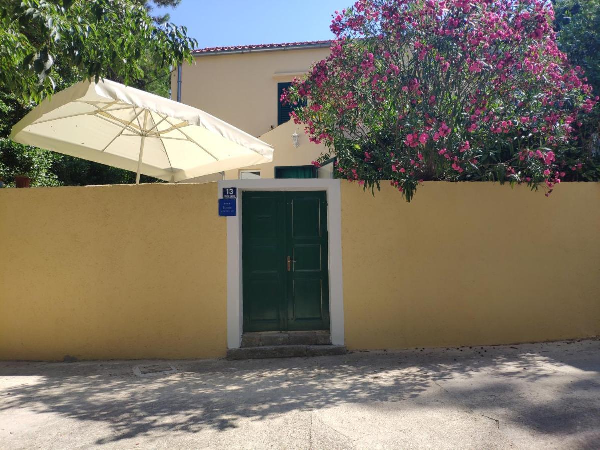 Apartment Zdenka Veli Losinj Ngoại thất bức ảnh