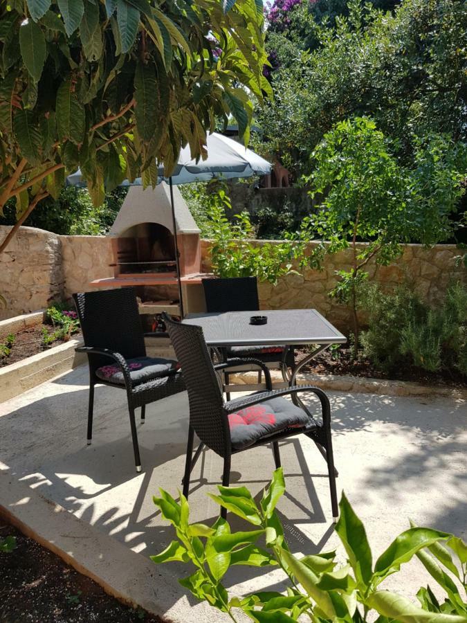 Apartment Zdenka Veli Losinj Ngoại thất bức ảnh