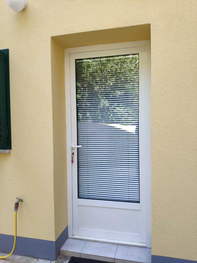 Apartment Zdenka Veli Losinj Ngoại thất bức ảnh