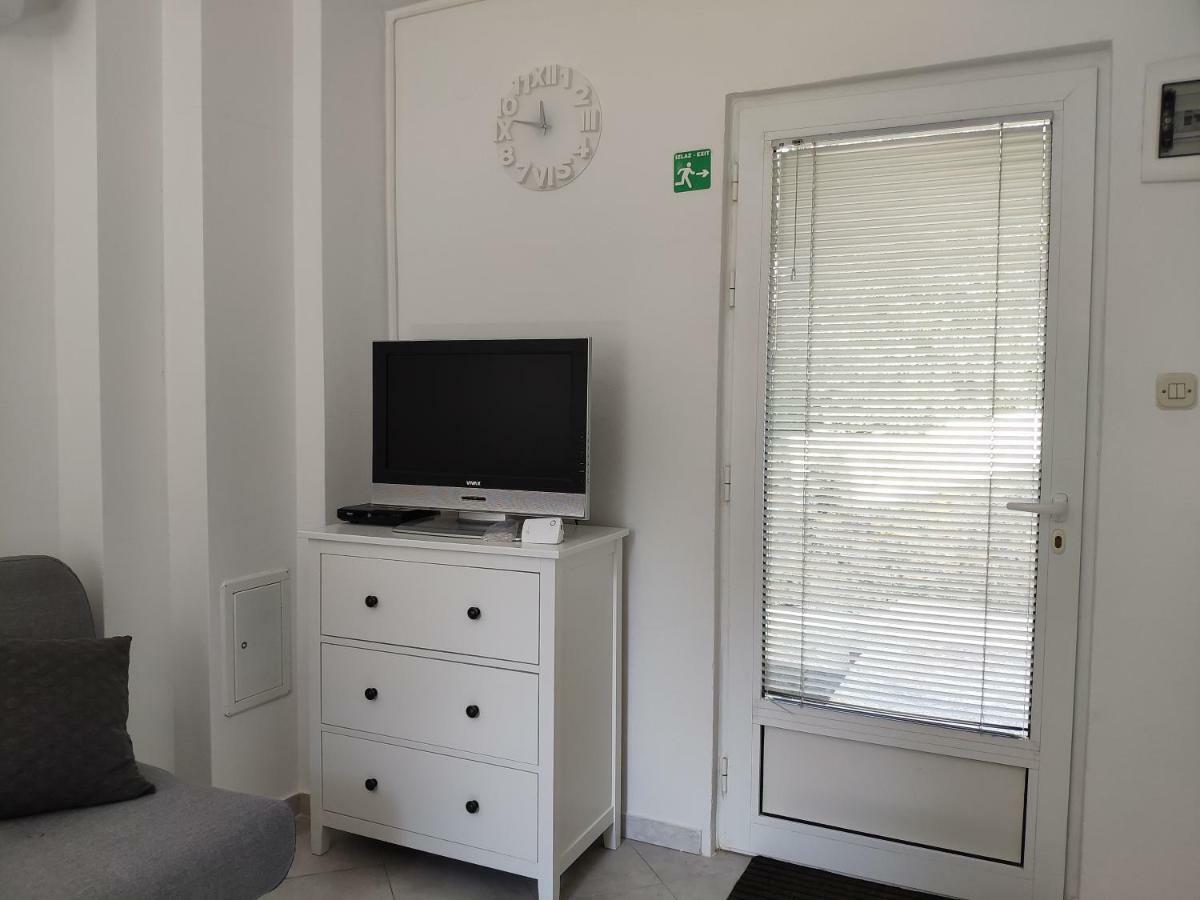 Apartment Zdenka Veli Losinj Ngoại thất bức ảnh