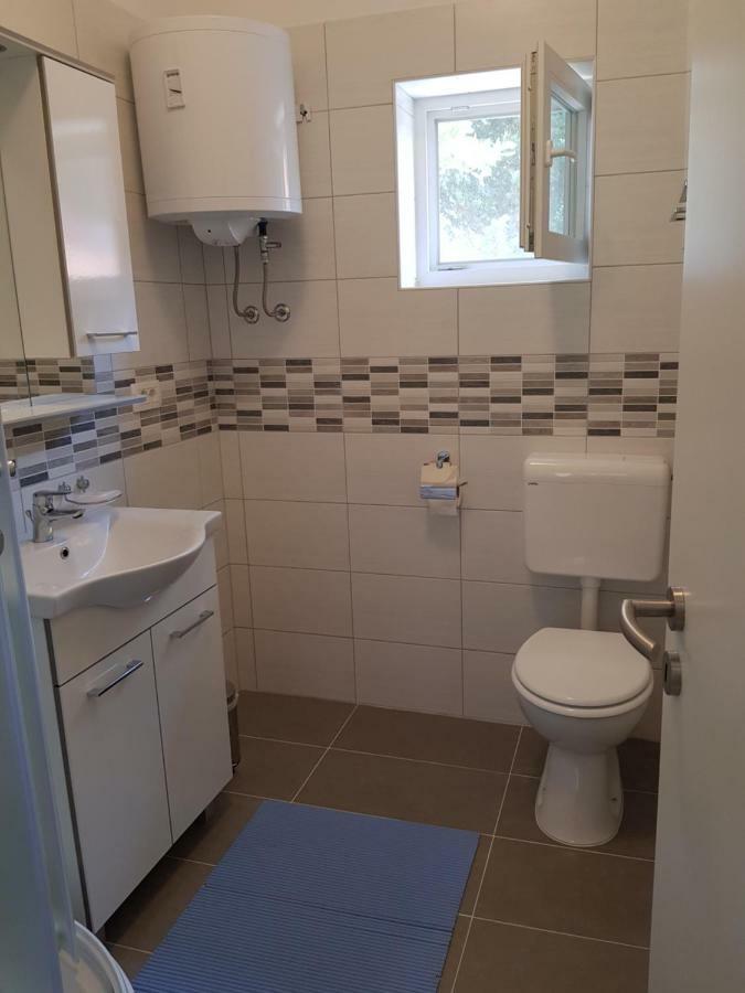 Apartment Zdenka Veli Losinj Ngoại thất bức ảnh
