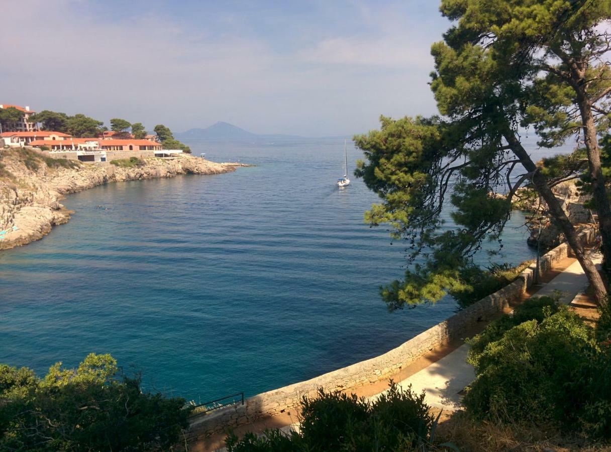 Apartment Zdenka Veli Losinj Ngoại thất bức ảnh