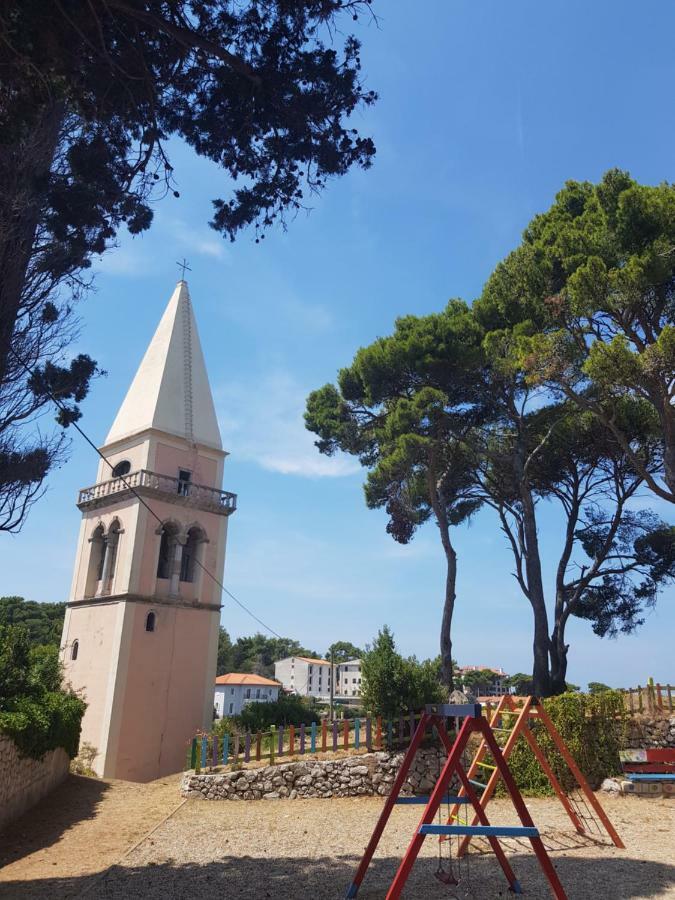 Apartment Zdenka Veli Losinj Ngoại thất bức ảnh