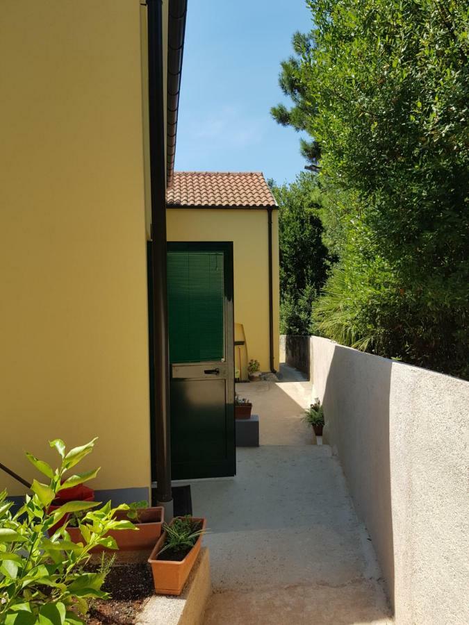 Apartment Zdenka Veli Losinj Ngoại thất bức ảnh